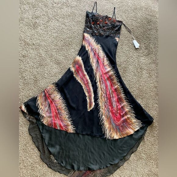 Stunning Silk Jacquard Floral Sleeveless Evening Dress with Exquisite Beading - Picture 15 of 16